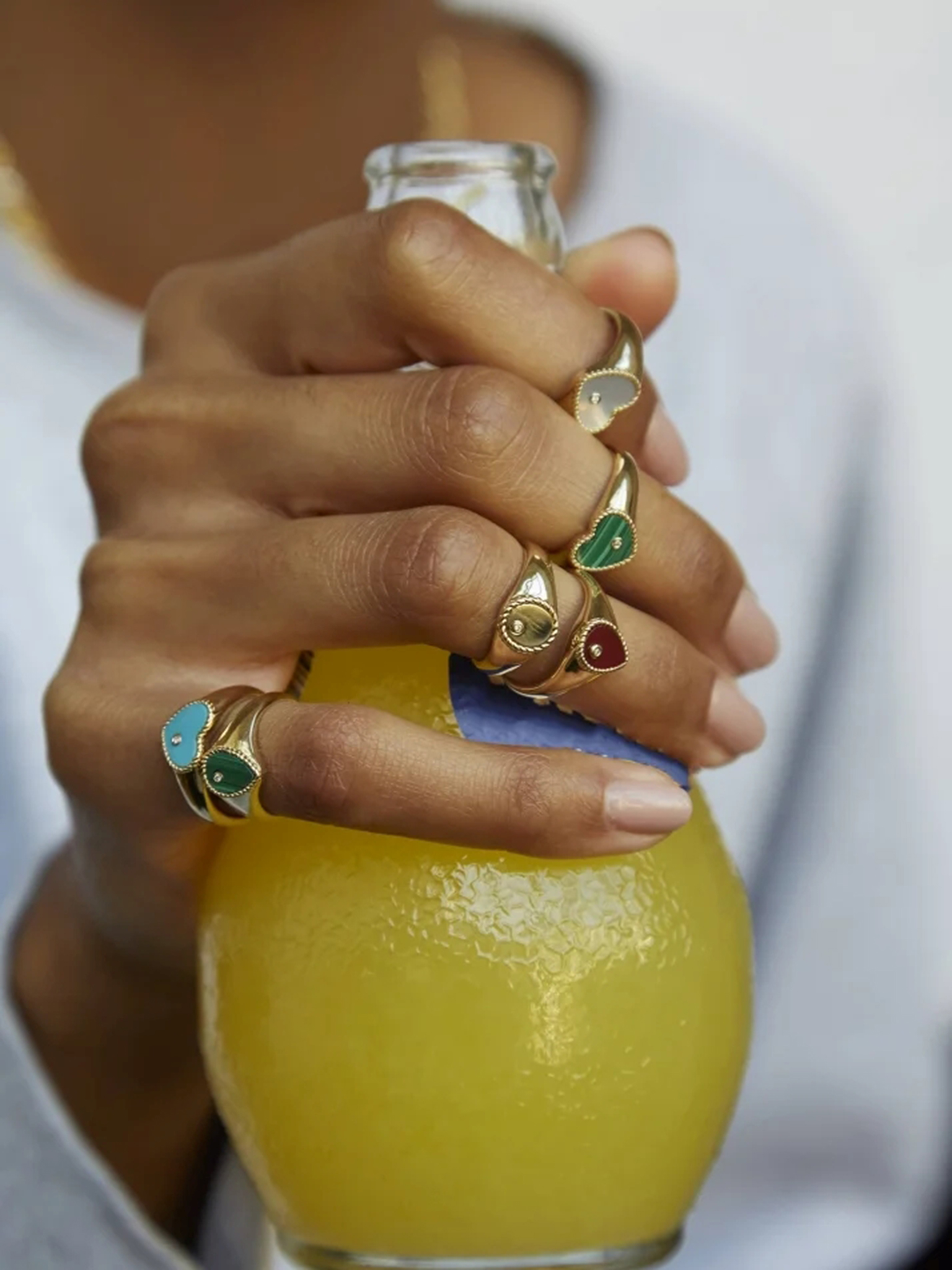 Baby chevalière coeur nacre or jaune ring (Refurbished) photo